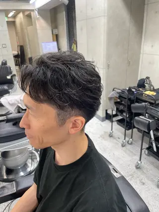 ミディアム パーマ メンズ CHROM TOKYO A.L.T所属・【メンズ・カット】 藪 清正のヘアスタイル