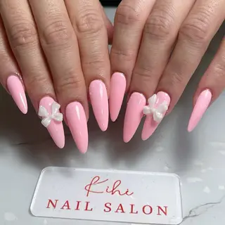 ネイル ユリ🎀長さだし/ パラジェル/持ち込みのネイルデザイン