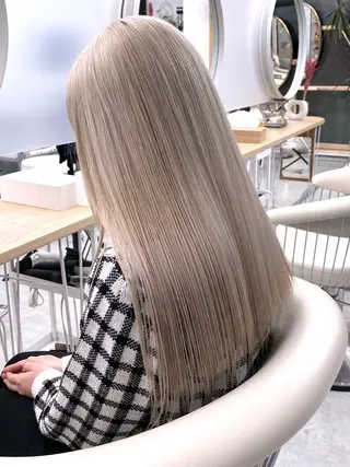 ロング カラー メンズ soi所属・ケアブリーチ/ツヤ髪 /ハイトーン/西村のヘアスタイル