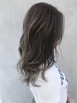 ミディアム カラー MOU namba ムウナンバのヘアスタイル