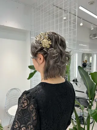 ショート カラー ヘアアレンジ 卒業式ヘアセット🎀 ヘアアレンジのヘアスタイル