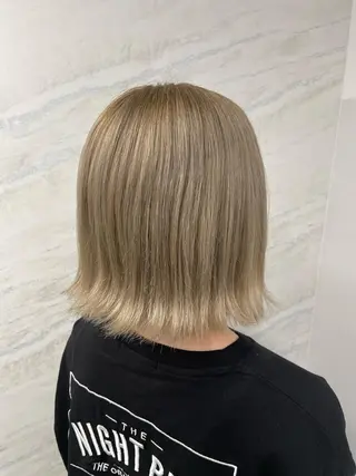 カラー AIRI layer cut hairのヘアスタイル