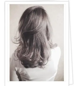 セミロング カラー Eliss 堀江のヘアスタイル