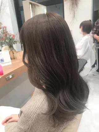 ロング カラー 木野田 萌のヘアスタイル
