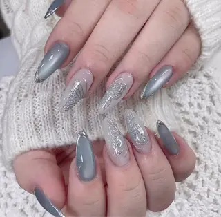 ネイル Lyna 池袋のネイルデザイン