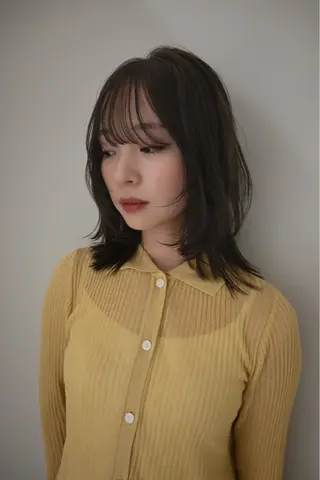 ミディアム カラー aya / ニュアンスカラーのヘアスタイル
