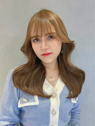 ロング まなり See.のヘアスタイル