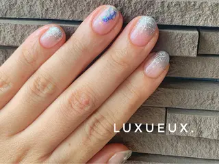 ネイル LUXUEUX春日店所属・LUXUEUX春日店 (ルクソー)のネイルデザイン