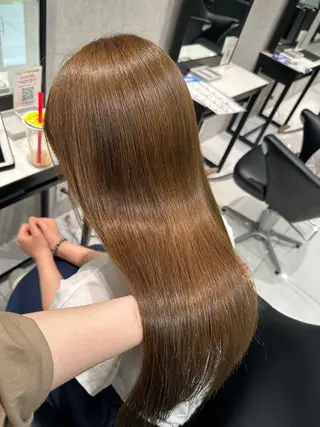 セミロング カラー 岡田真瑞🍒🤍 透明感カラー/暖色のヘアスタイル