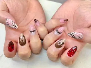 ネイル ネイルサロンビアンカ 大宮店長 モリサワのネイルデザイン