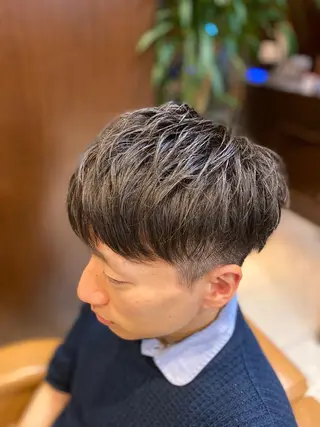 ショート 佐々木 宥人のヘアスタイル