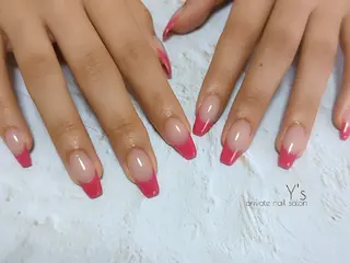 ネイル YUMI NAGAI  のネイルデザイン