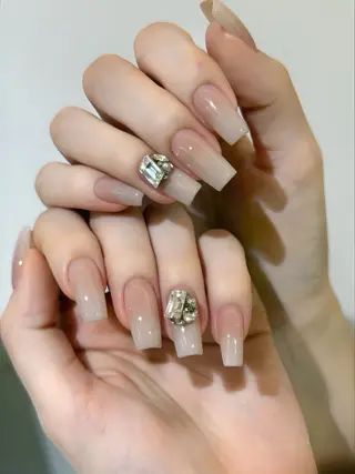 ネイル U·Mi nail salon所属・U·Mi 上野御徒町容のネイルデザイン
