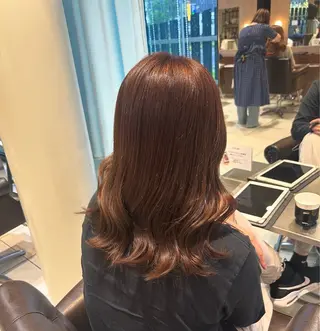 セミロング カラー 落合 千夏のヘアスタイル