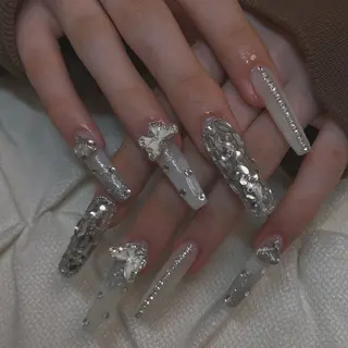 ネイル nail.salon .Reversalのネイルデザイン