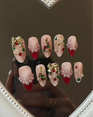 ネイル Cloudy Chan Nailのネイルデザイン