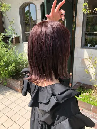 ショート カラー 浦野 阿貴のヘアスタイル