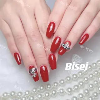 ネイル 🦋 Queenieのネイルデザイン