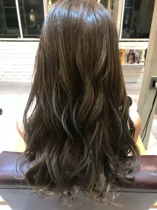 ロング カラー AUBE hair ales福岡平尾店所属・塚本 昂のヘアスタイル