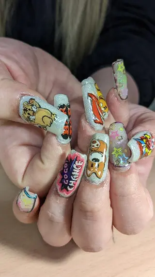 ネイル フラワー ムーンのネイルデザイン