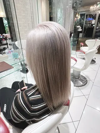 セミロング カラー ボブ/ハイトーン髪質 改善/越谷✨クラモチのヘアスタイル