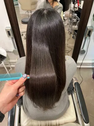 ロング RUNERA TOKYO所属・RUNERA TAKAのヘアスタイル