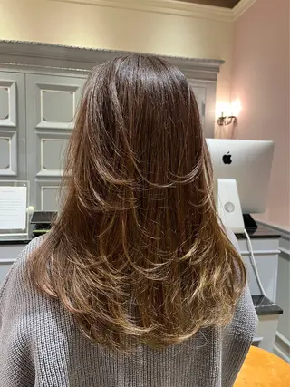 ロング 上野 七奈穂のヘアスタイル