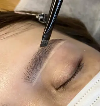 アイブロウ Persian RISAの眉毛・アイブロウイメージ