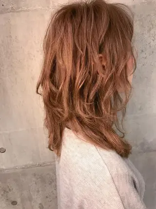 セミロング カラー 髪質改善ｶﾗｰ ｹｱﾌﾞﾘｰﾁ/ﾀﾑのヘアスタイル