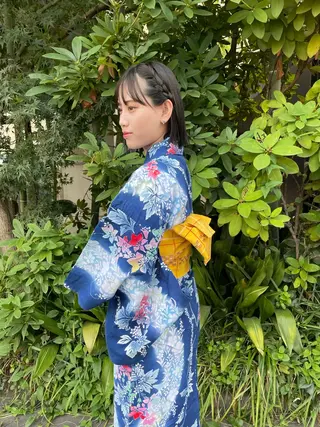 ミディアム 大橋 芽衣のヘアスタイル
