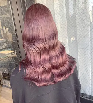 セミロング カラー Hair & make Lamp所属・梅田のブリーチ特化 美容師KAI🥰のヘアスタイル