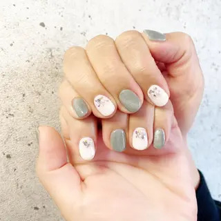 ショート カラー パーマ ヘアアレンジ メンズ キッズ ネイル マツエク・マツパ アイブロウ Salon Kのネイルデザイン