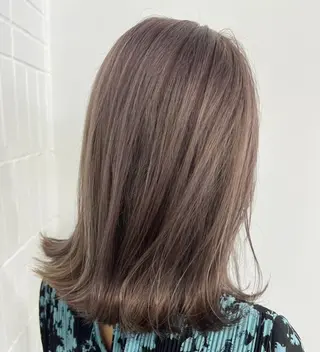 セミロング カラー 🍀︎Reika 🍀のヘアスタイル