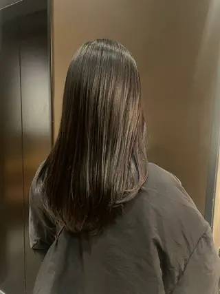 セミロング MINX 野村実莉 カット/パーマのヘアスタイル