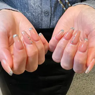 ネイル RIEKO🍒 ワンホン♡推しネイルのネイルデザイン