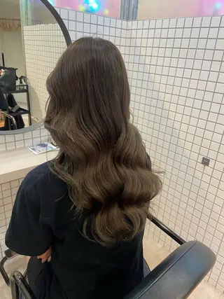 ロング Lutowa西条 ／カノンのヘアスタイル