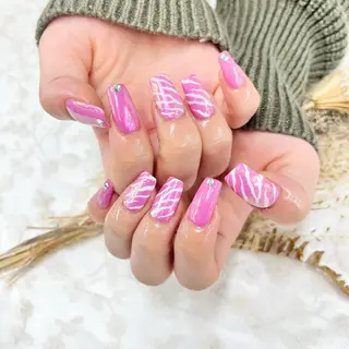 ネイル Basic町田本店 Suzunaのネイルデザイン