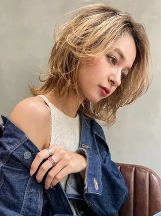 ミディアム カラー 🕊️レイヤーカット 透明感カラー GOのヘアスタイル