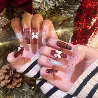 ネイル シュシュ 🎀 girly nailのネイルデザイン