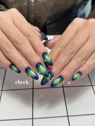 ネイル nail salon CAREY 🎀のネイルデザイン