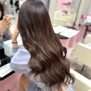 ロング SEASON 大阪梅田駅徒歩7分のヘアスタイル