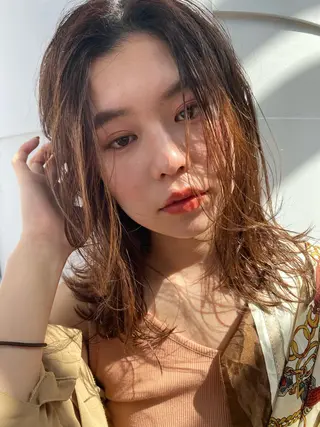 ミディアム クロスパーマ× 透明感カラー✂︎のヘアスタイル