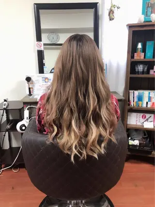 ロング 是枝 さくらのヘアスタイル