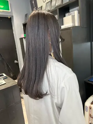 ロング maya レイヤーカットのヘアスタイル