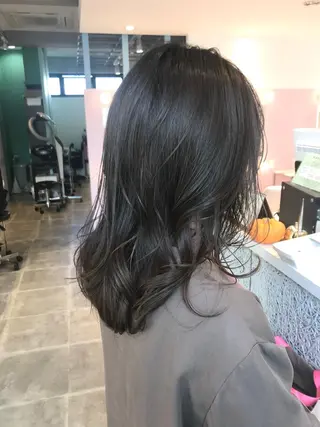 セミロング 所渉/韓国レイヤー /ウルフカットのヘアスタイル
