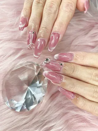 ネイル Rie Beauty所属・リエ ビューティのネイルデザイン