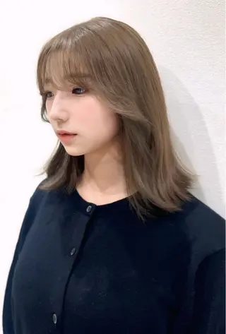 ミディアム カラー ワンホン×髪質改善 つのーか🩶‪🫧のヘアスタイル