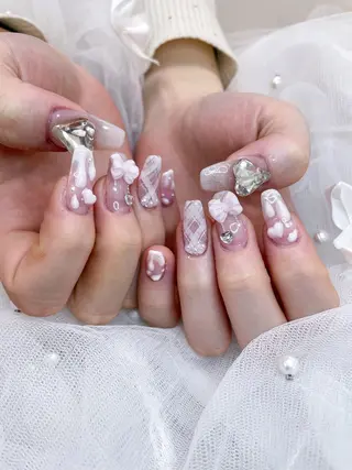 ネイル 五十嵐 美智のネイルデザイン