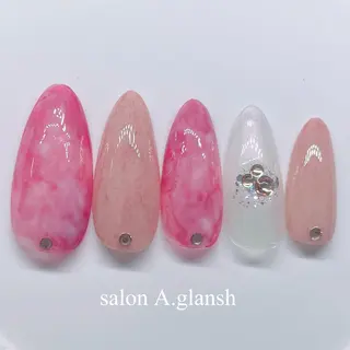 ネイル salon A.glansh所属・肌質改善salon♪ 効果がわかる♪南森町のネイルデザイン