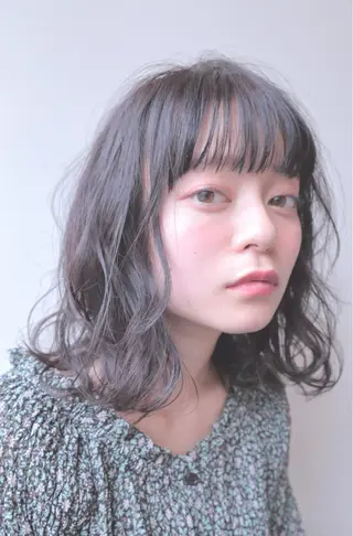 ミディアム カラー レイヤーと顔まわり 大好き❣️関口拓馬のヘアスタイル